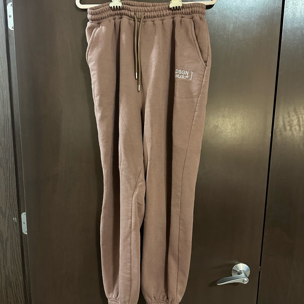 Boohoo Brown Sweatpants